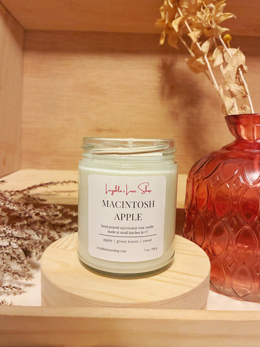 MACINTOSH APPLE 7 OZ. CANDLE